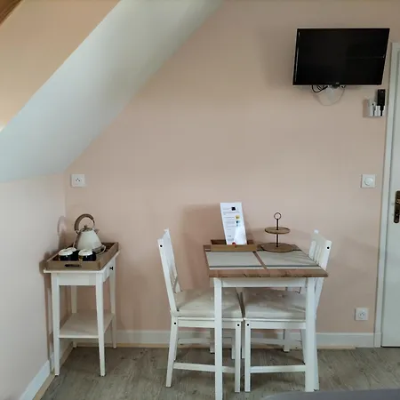 étape Au Chemin Des Dames - Et Table D'hôtes Couette-café 3*